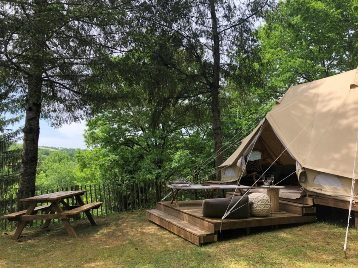 Camping Moulin De Chaules Saint-Constant Экстерьер фото