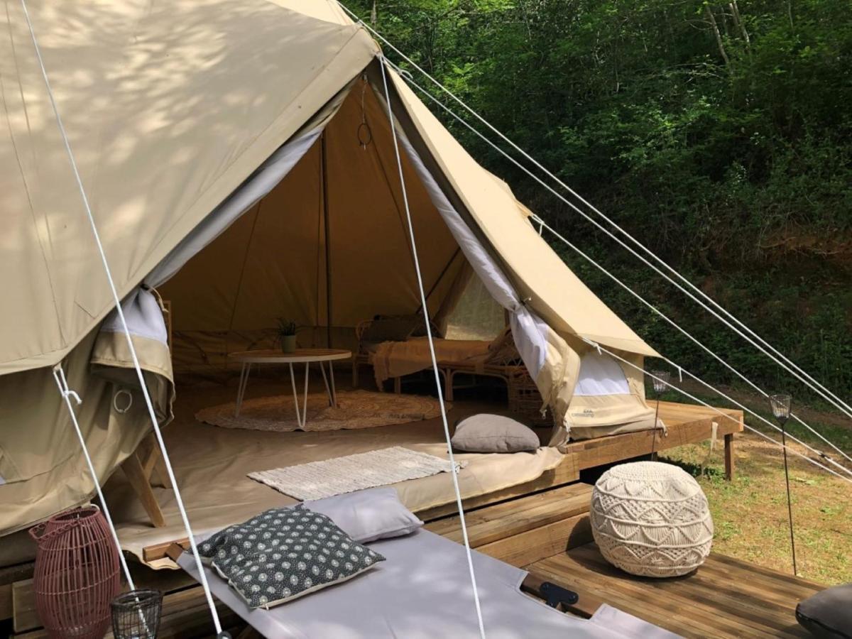Camping Moulin De Chaules Saint-Constant Экстерьер фото