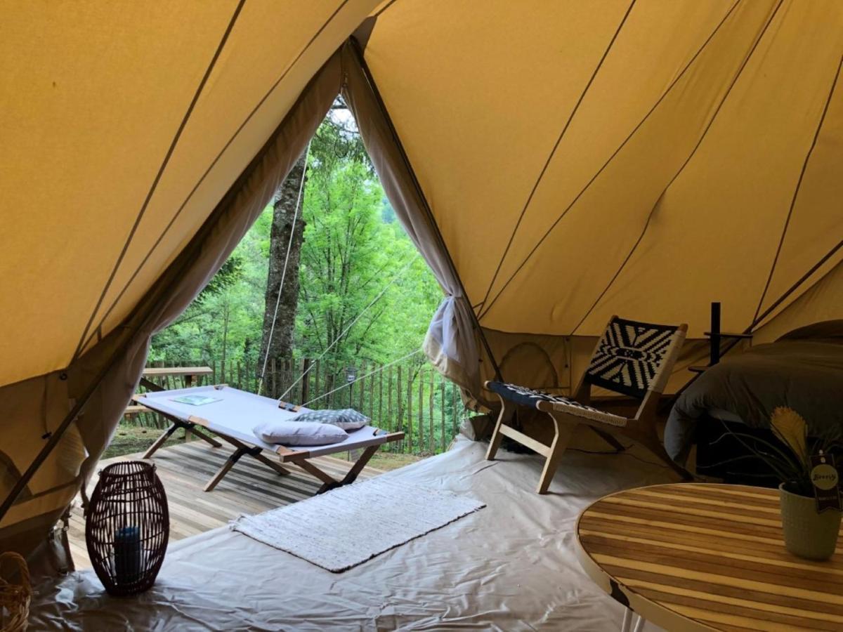Camping Moulin De Chaules Saint-Constant Экстерьер фото