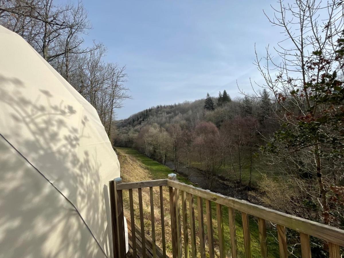 Camping Moulin De Chaules Saint-Constant Экстерьер фото