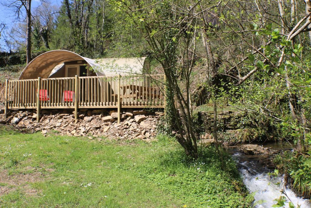 Camping Moulin De Chaules Saint-Constant Экстерьер фото