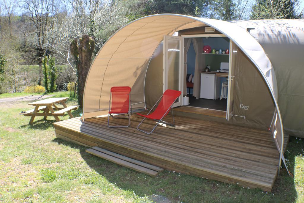 Camping Moulin De Chaules Saint-Constant Экстерьер фото